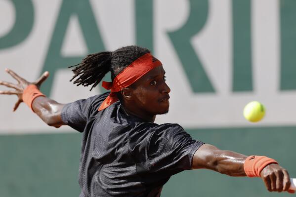 Tennis players disqualified new arrivals